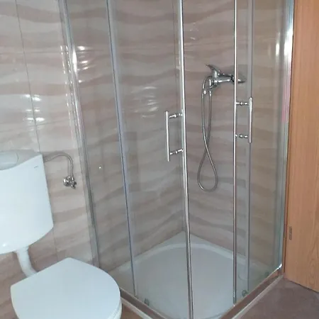 Apartma Sveti Duh アパート Nova Vas