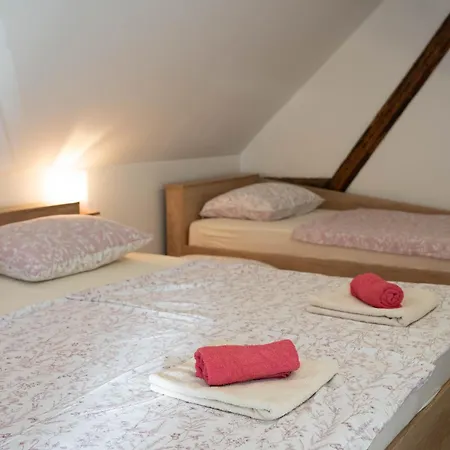 Lägenhet Apartma Sveti Duh *