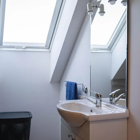 Lägenhet Apartma Sveti Duh