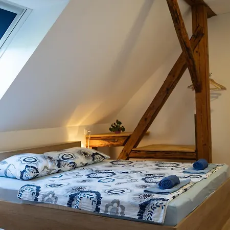 Apartma Sveti Duh アパート