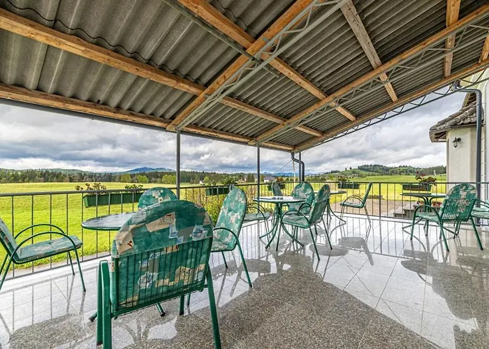 Apartma Sveti Duh アパート Nova Vas